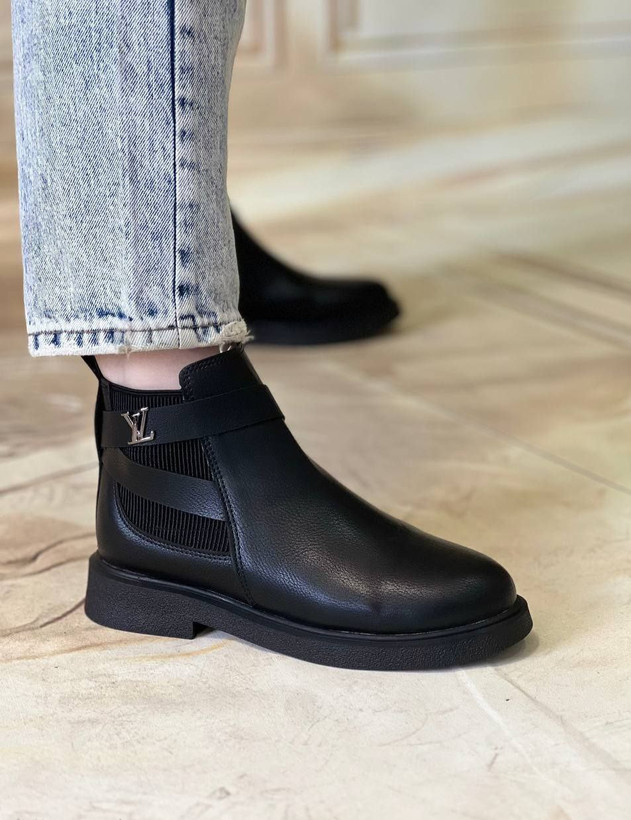 نیم بوت طبی