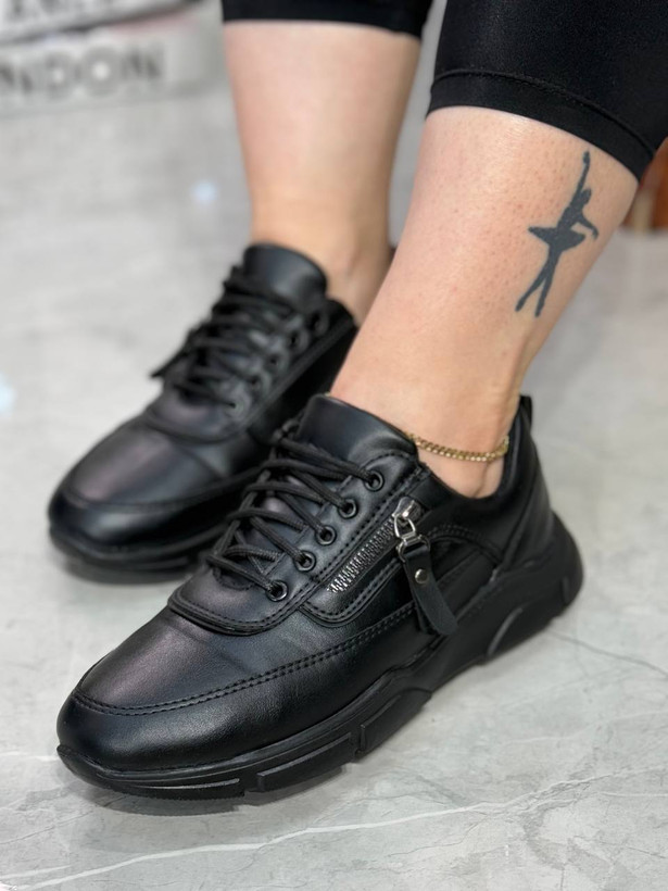 کتونی طبی چرم زنانه