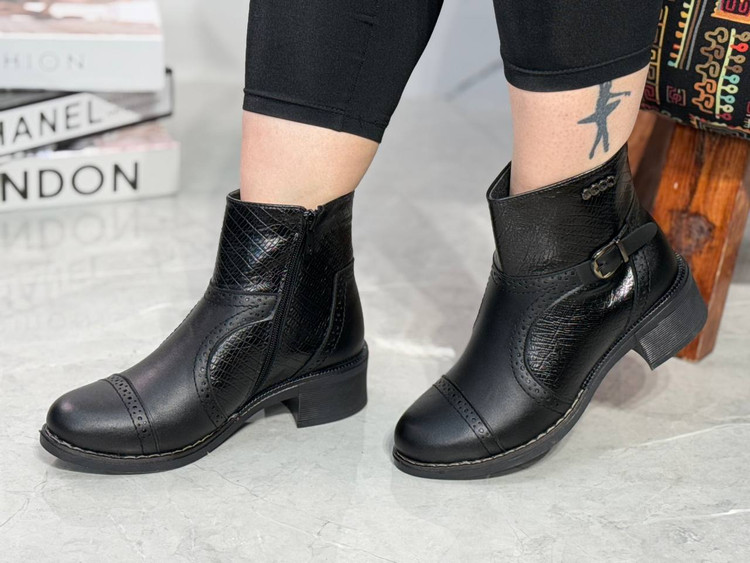 بوت چرم زنانه