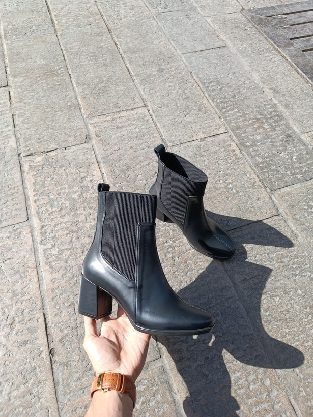 نیم بوت شیک زنانه