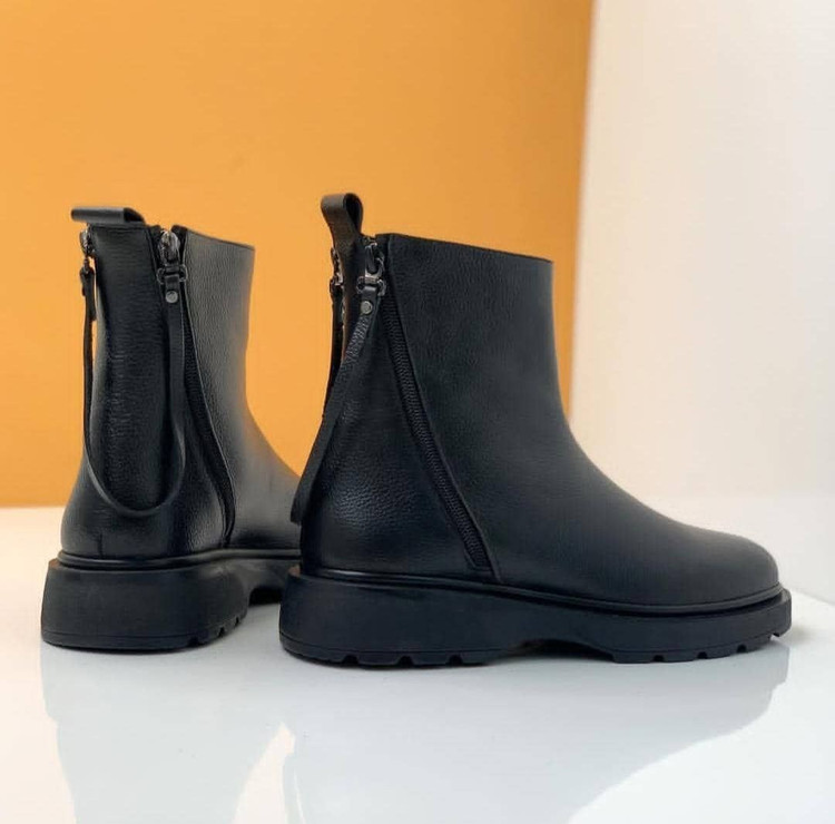 نیم بوت چرم