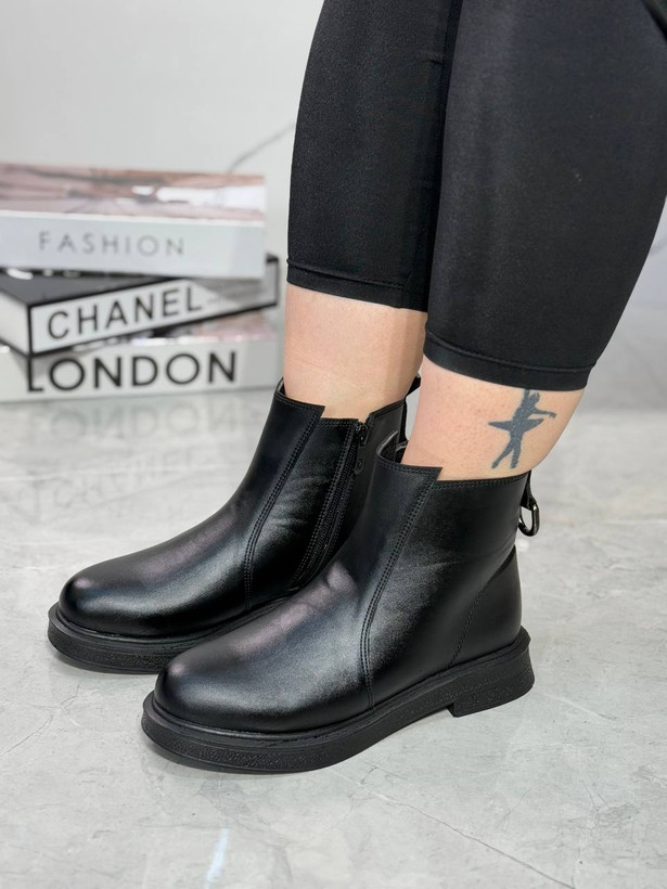 نیم بوت چرم طبی