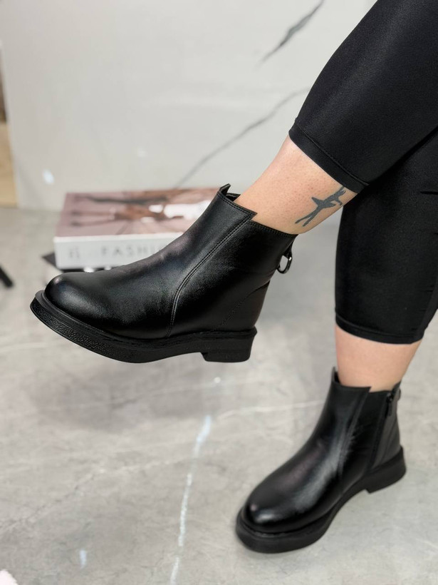 نیم بوت چرم