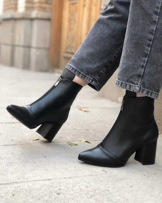 نیم بوت پاشنه دار