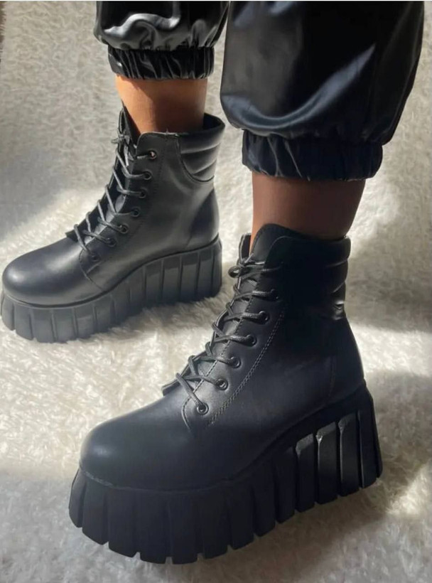 نیم بوت لژ ۸ سانت