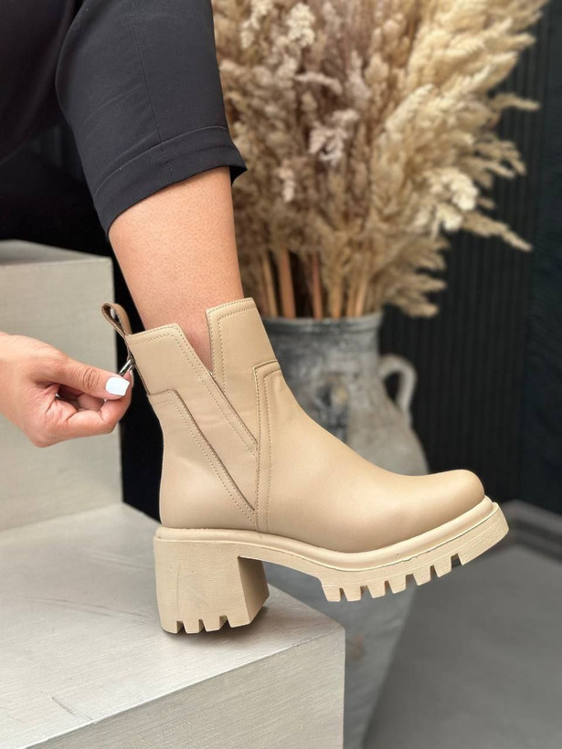 نیم بوت کرم