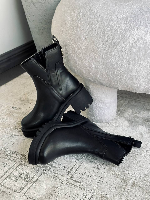 نیم بوت مشکی