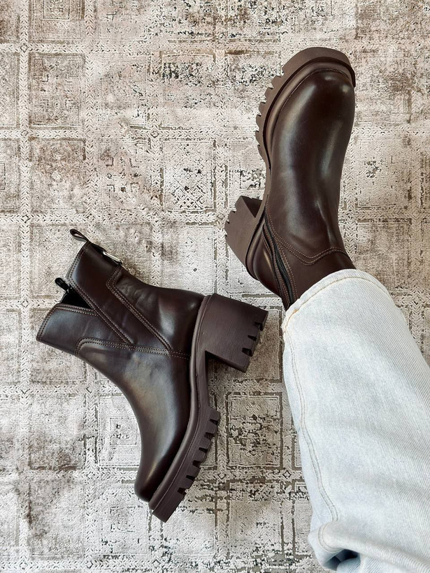 نیم بوت قهوه ای