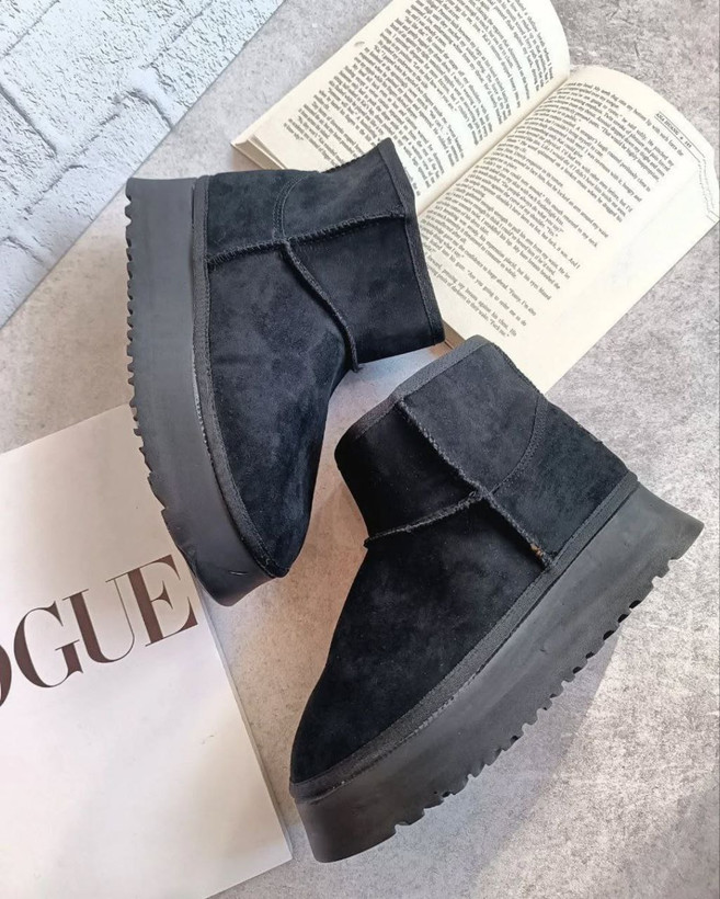 آگ مشکی خزدار