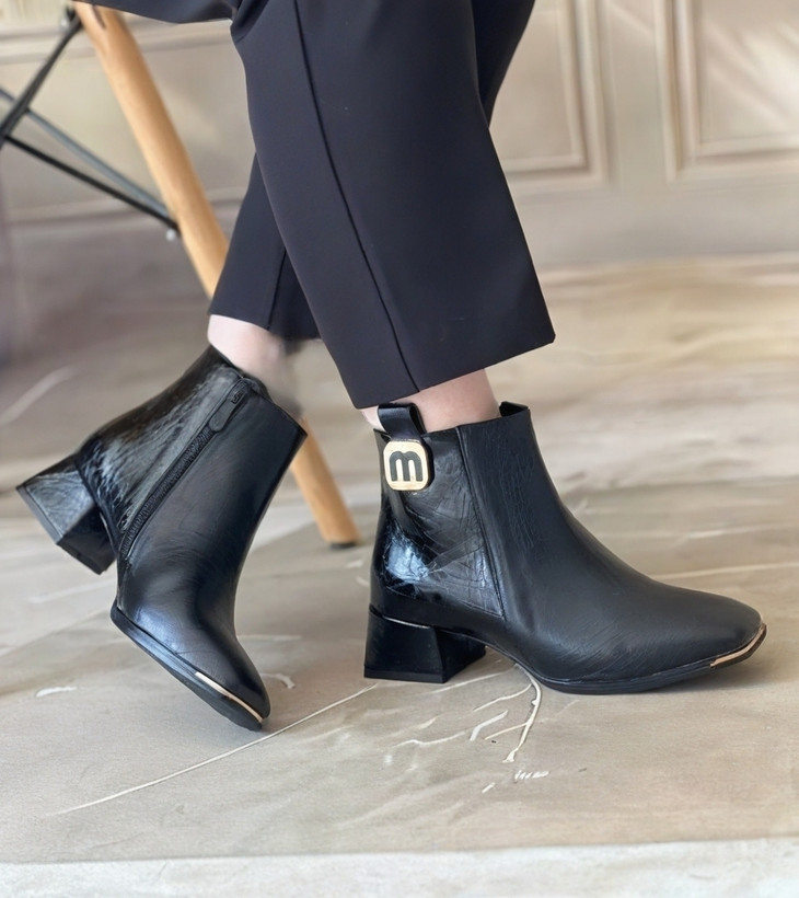 نیم بوت کلاسیک زنانه