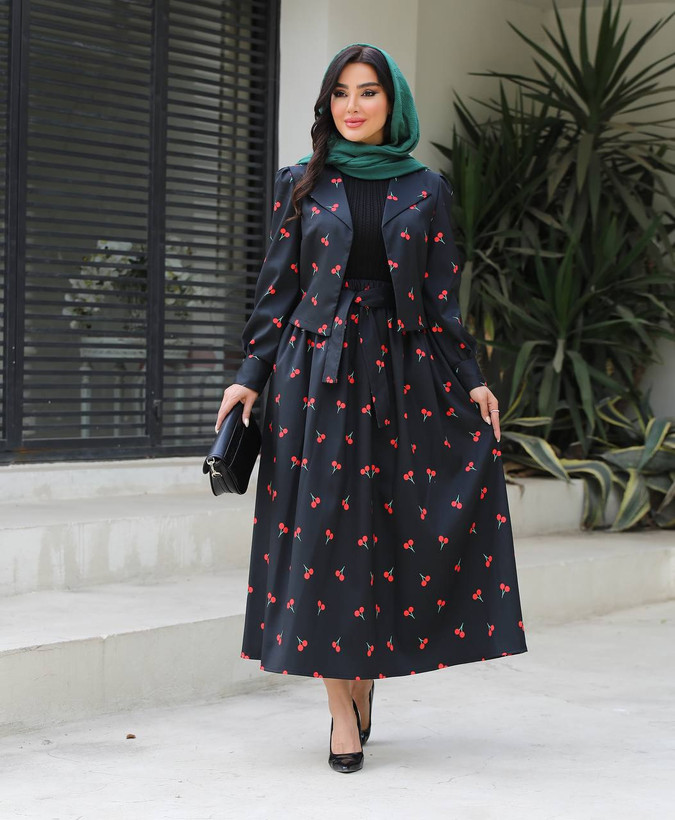 کت و دامن زنانه