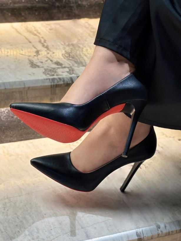 کفش پاشنه ۱۰ سانت