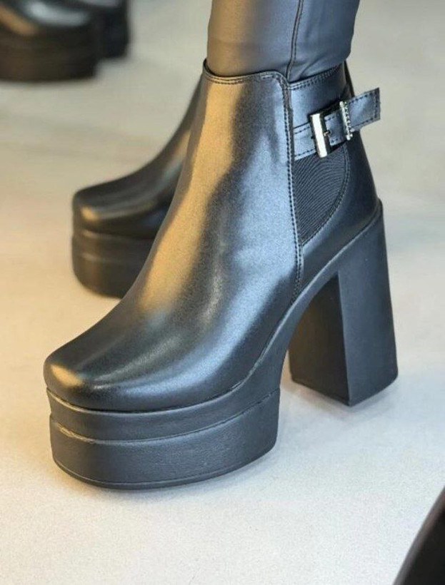 نیم بوت لژدار