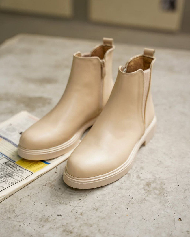 نیم بوت شیک زنانه