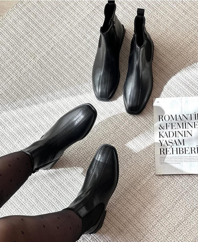 نیمبوت دخترانه