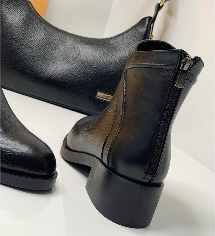 نیمبوت دخترانه