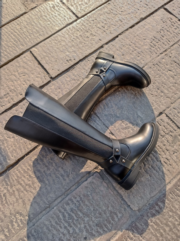 بوت دخترانه