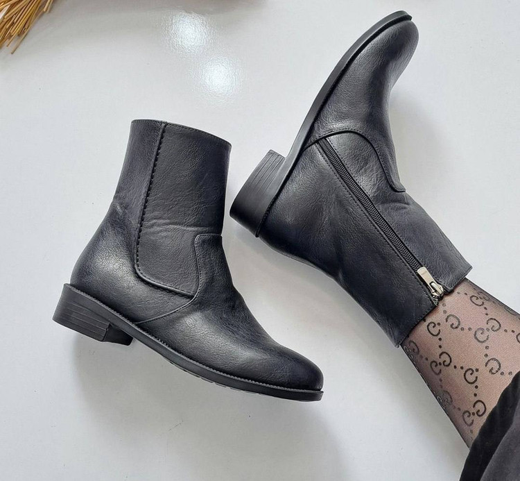 نیمبوت زنانه