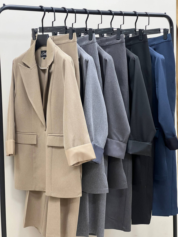 کت و شلوار زنانه